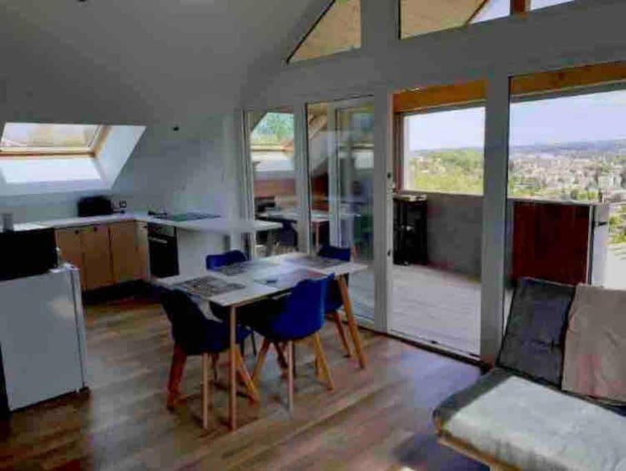 Appart' Terrasse Vue Exceptionnelle 1Er Etage Монбельяр Экстерьер фото